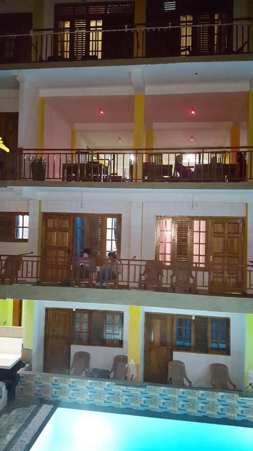Hotel Grand Adamspeak Nallathanniya Exterior foto